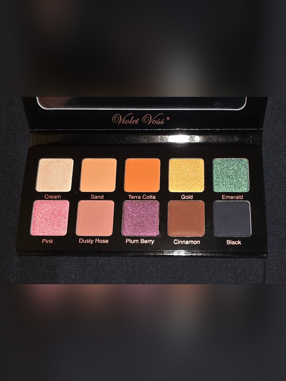 NIB- Violet Voss Essentials Pro Series Eye Shadow Palette